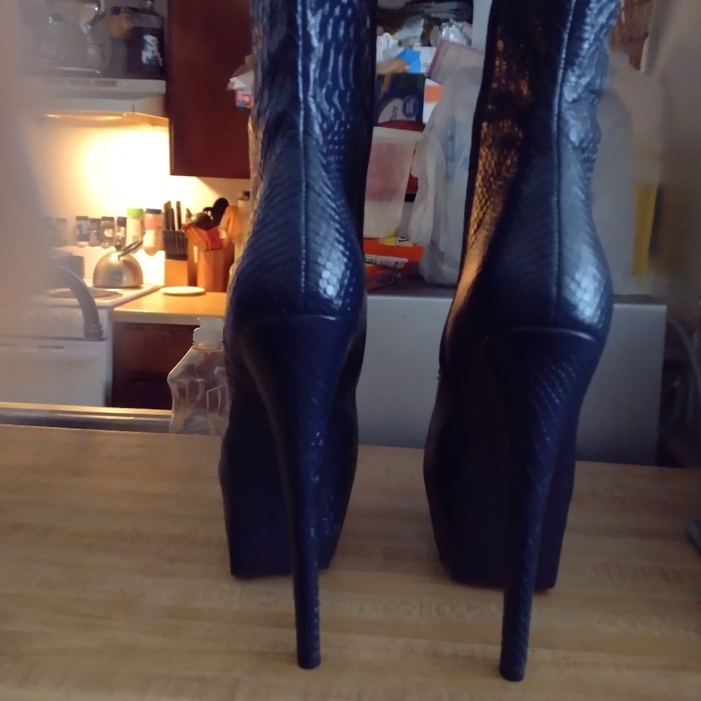 London Trash Crusify Boots